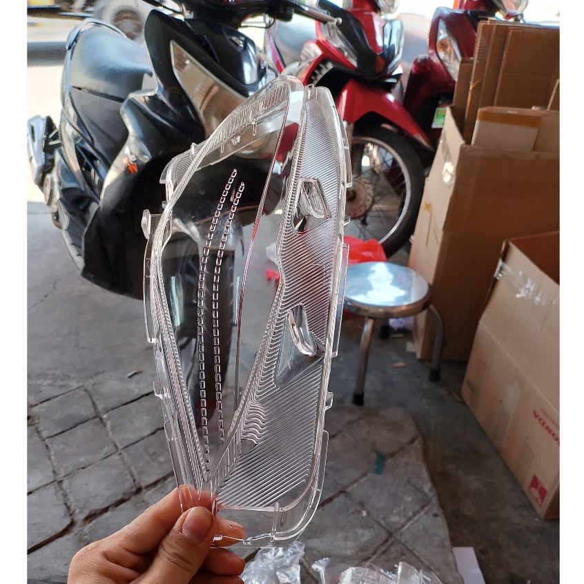 KÍNH XI NHAN VISION 2020 / 2021 / 2022 / 2023 / 2024 HONDA - TRÁI HAY PHẢI ĐƯỢC TÍNH THEO NGỒI TRÊN XE