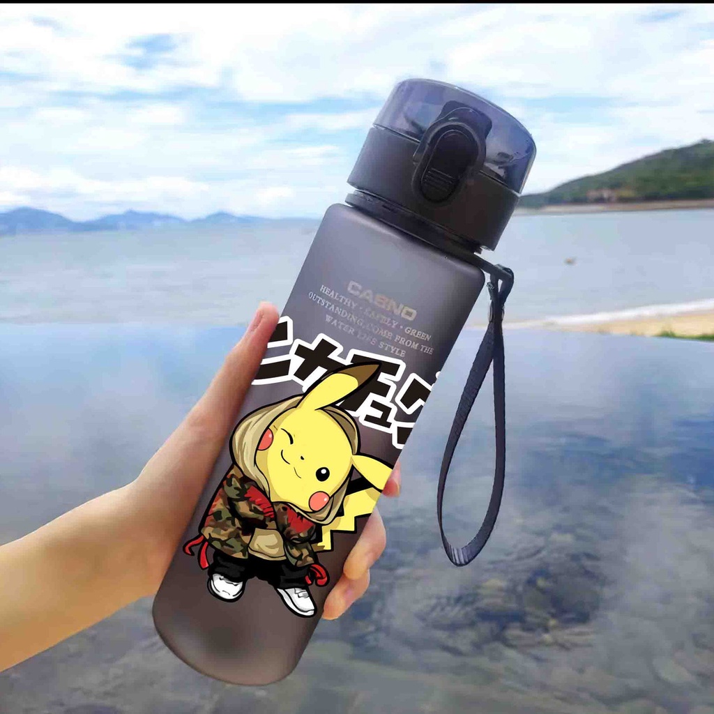 Bình Nước Thể Thao 560Ml In Hình Pikachu Dễ Thương Kèm Ống Hút Tiện Dụng Cho Người Lớn Và Trẻ Em