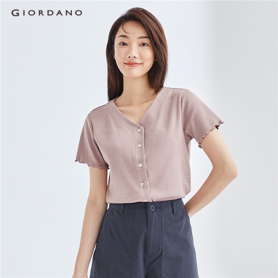 Giordano áo thun nữ 1 hàng khuy cổ chữ V tay ngắn viền áo mộc nhĩ dệt kim 13323208
