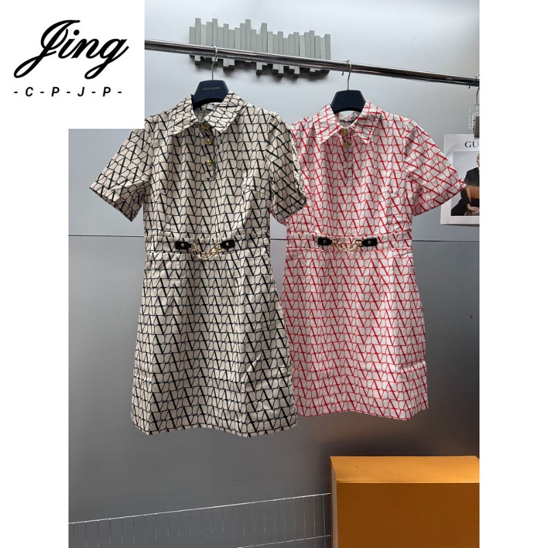 Đầm Nữ Tay Ngắn Cổ Chữ V In Chữ Thời Trang Sang Trọng