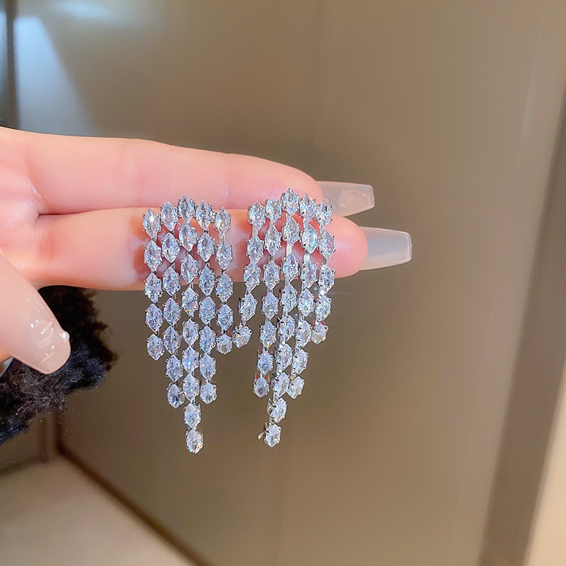 Bông Tai Mạ Bạc 925 Dáng Dài Đính Kim Cương Giả Thời Trang Cho Nữ