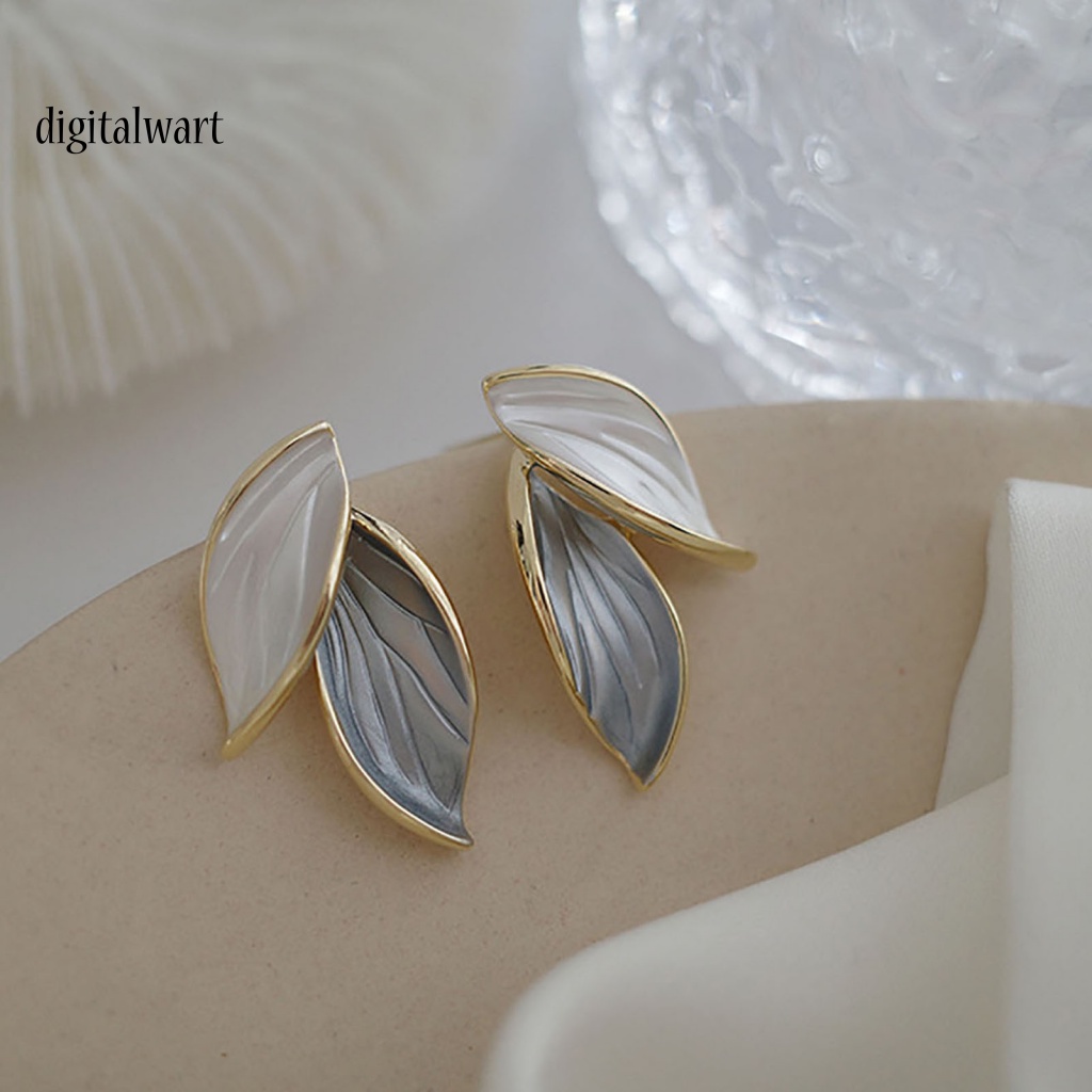 Kỹ Thuật Số| 1 Đôi Bông Tai Hình Chiếc Lá Thời Trang Dành Cho Nữ