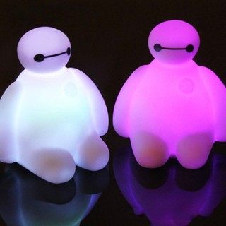 Đèn led để bàn baymax 7 màu sắc dành cho trẻ em