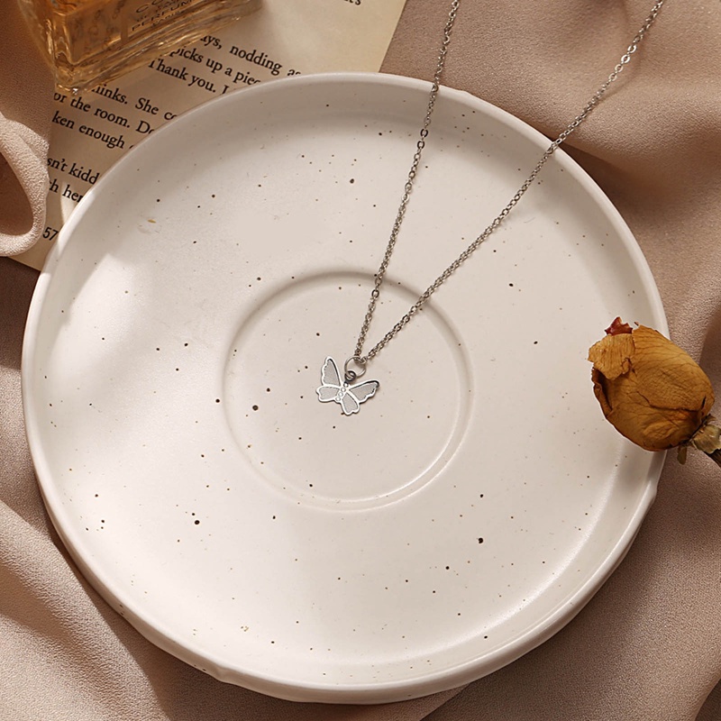 Vòng cổ Mặt Hình Bướm Đơn Giản Phong Cách Hàn Quốc