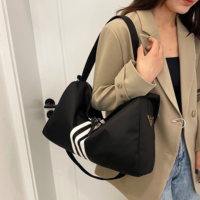 Túi Xách nylon Đeo Chéo Màu Trơn Thời Trang Chất Lượng Cao Dành Cho Nữ