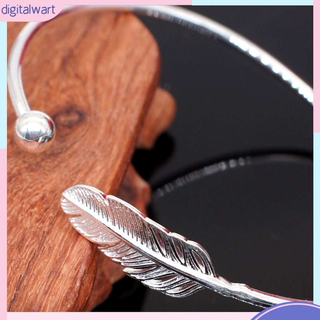 Vòng Đeo Tay Hình Tròn Màu Sắc Bạc Họa Tiết Lông Vũ Đơn Giản Có Thể Điều Chỉnh Cho Ngày Valentine