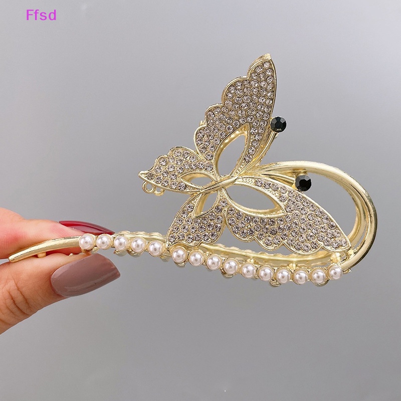 1 Kẹp Tóc Kim Loại Hình Cá Mập Đính Ngọc Trai Giả Thanh Lịch Cho Nữ