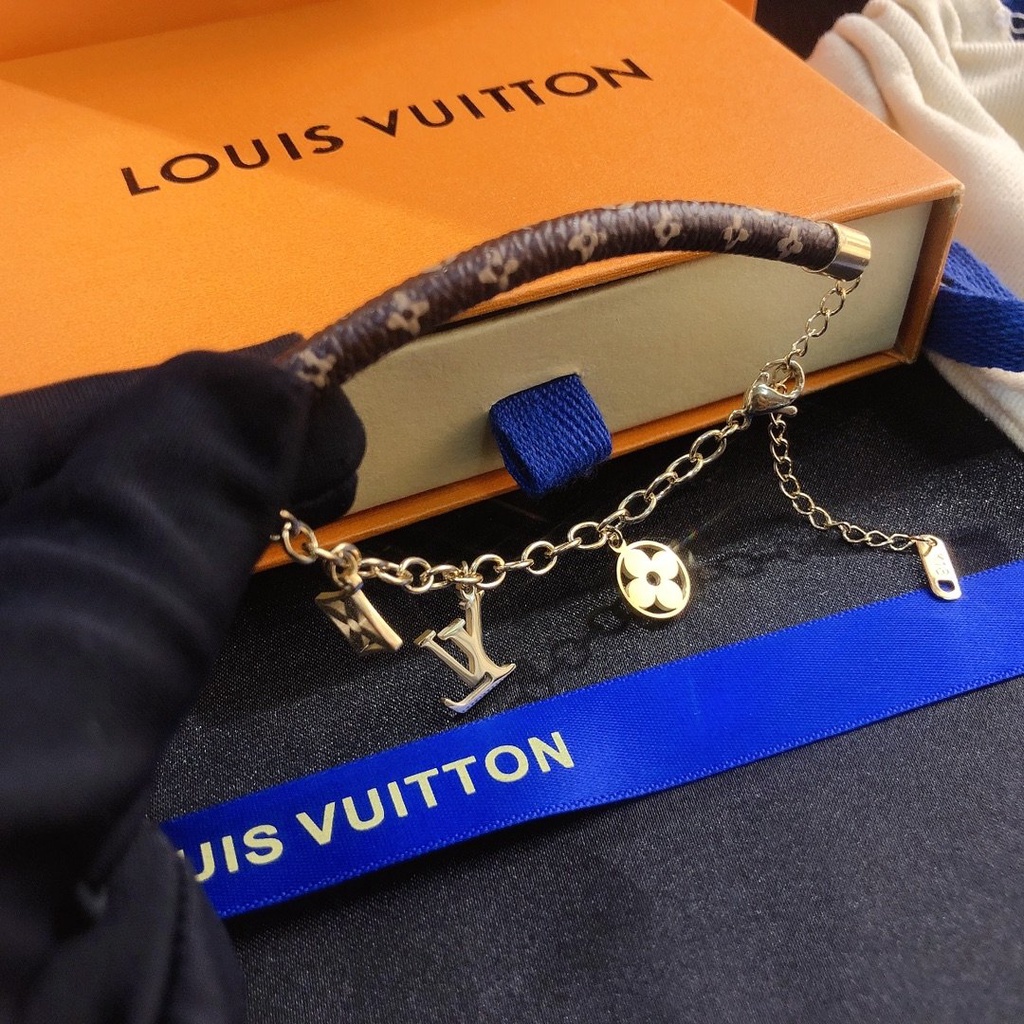 Vòng Đeo Tay louis vuitton Bằng Thép Titan Họa Tiết lv monogram
