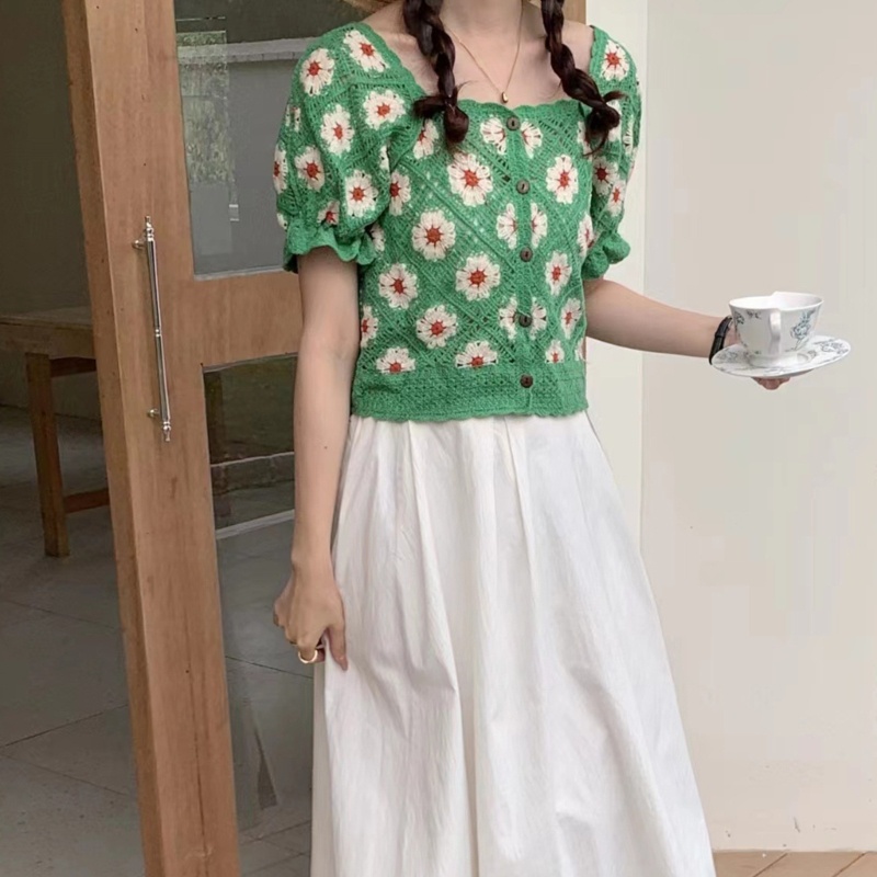 Áo Croptop Dệt Kim Ngắn Tay Cổ Vuông Phối Nút Thời Trang Mùa Hè