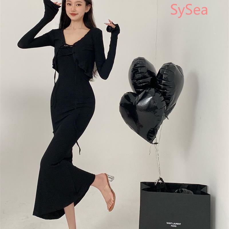 Bộ Đầm Thiết Kế Nhẹ Nhàng Quyến Rũ Cho Nữ