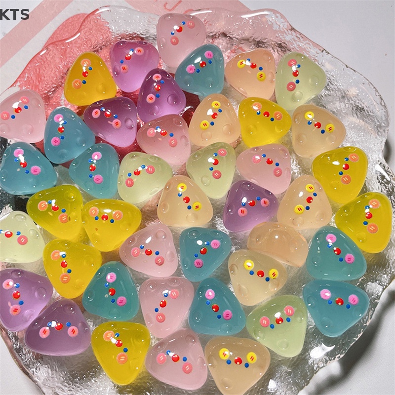 Set 5 Phô Mai Nhựa Dạ Quang Hoạt Hình Xinh Xắn Dùng Để Trang Trí