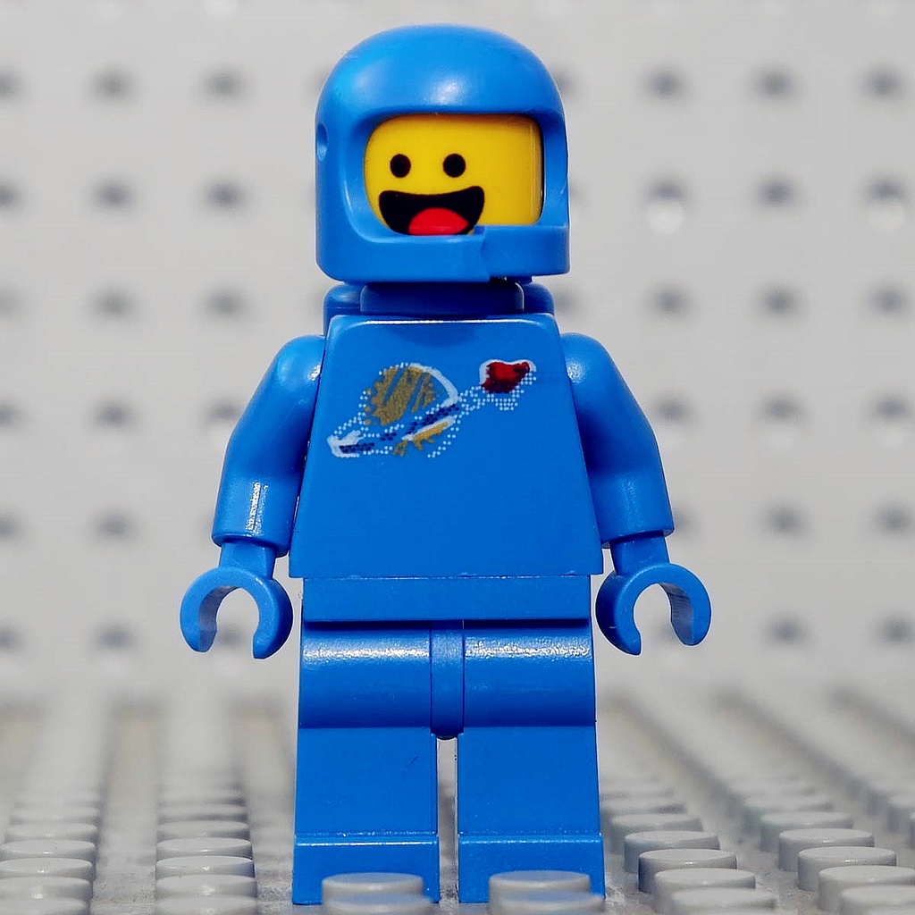 Lego LEGO Movie Minifigures TLM107 Benny Benny Blue Phi hành gia 701481RE