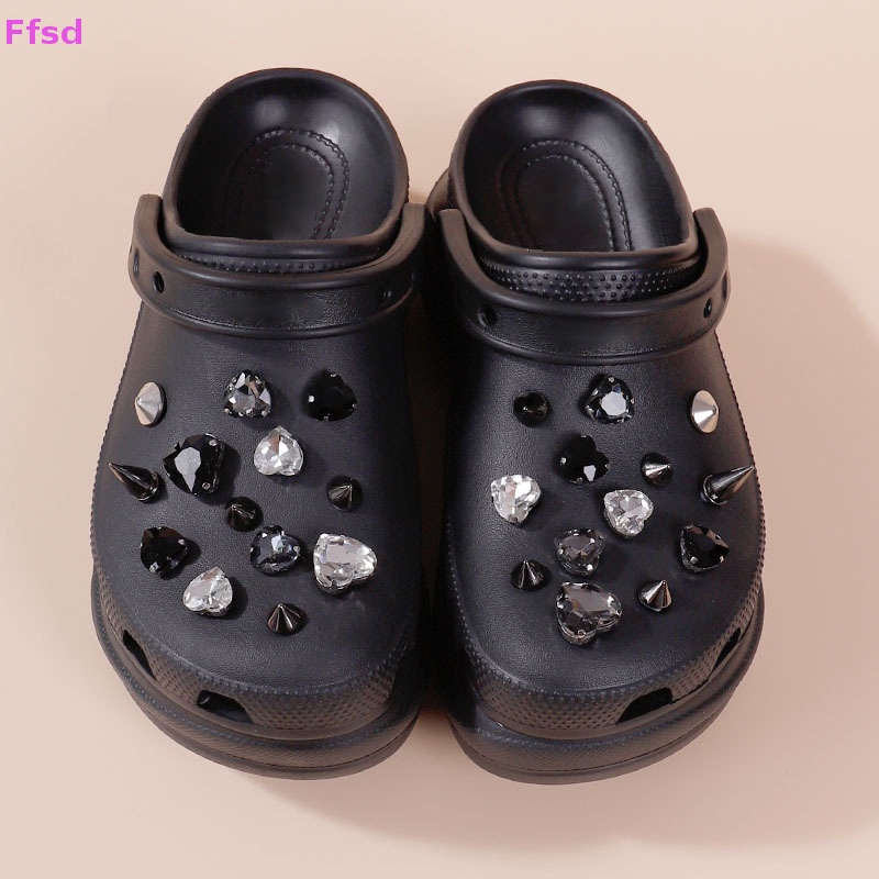 1 Bộ Phụ Kiện Trang Trí Giày Hình Trái Tim Pha Lê Hoa Giày Croc Có Thể Tháo Rời Làm Quà Tặng Lễ Hội Cho Trẻ Em * Bán Chạy