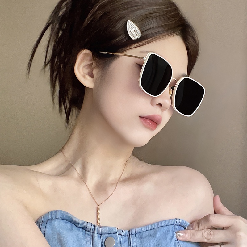 Kính Mát Gọng Vuông Chống Tia UV Thời Trang Cho Nữ