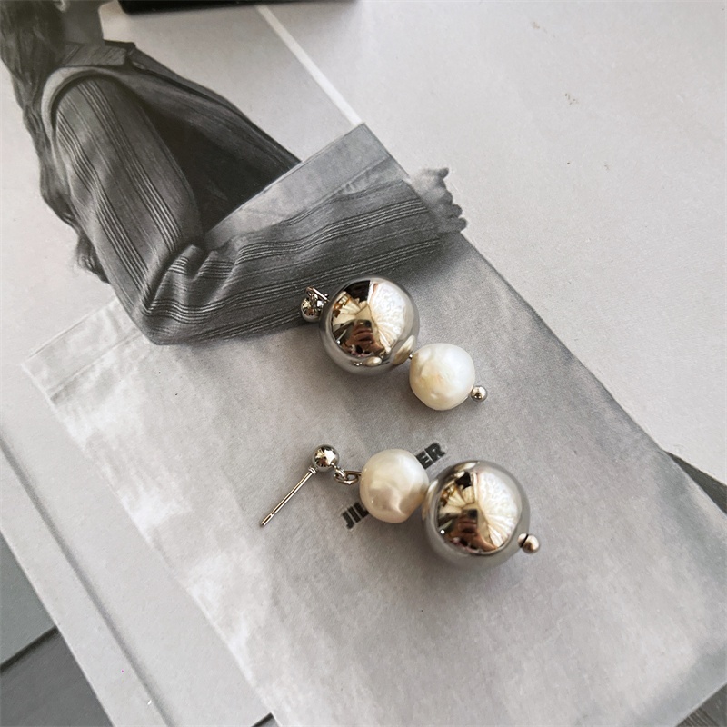 Khuyên Tai Nữ Trang Đính Ngọc Trai Phong Cách Hàn Quốc