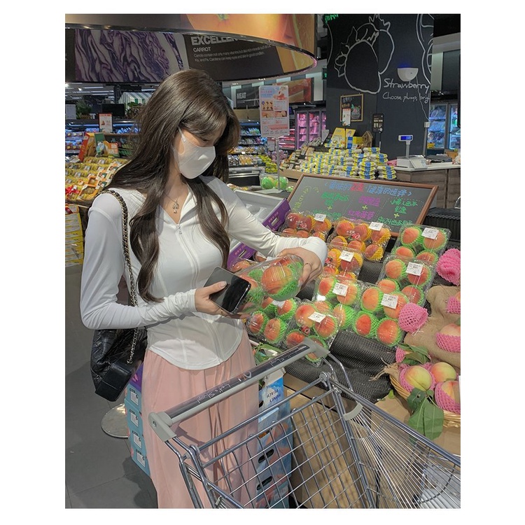 Áo Khoác Chống Nắng Và Tia UV Bằng Lụa Lạnh Mỏng Nhẹ Thoáng Khí Thời Trang Mùa Hè Cho Nữ