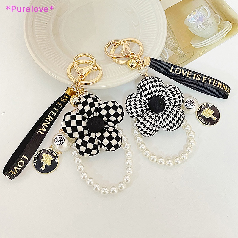 Móc Khóa Hình Bông Hoa Đính Ngọc Trai Thanh Lịch Dành Cho Nữ Mới