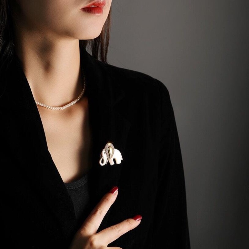 Ghim Cài Áo Hình Chú Voi Dễ Thương Phong Cách Hàn Quốc