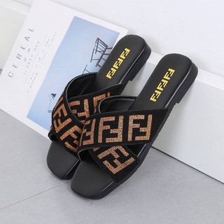 Hàng có sẵn xăng đan đế bệt quai chéo thời trang nữ / xăng đan