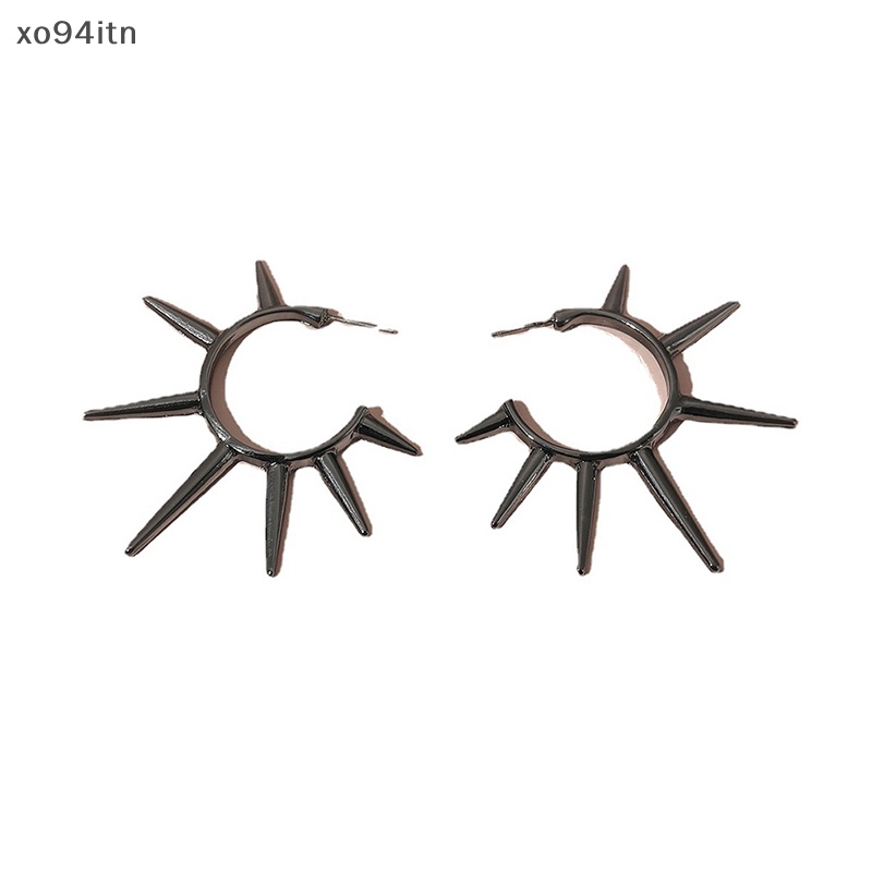 Bông Tai Dạng Vòng Đính Đinh Tán Bằng Kim Loại Phong Cách Hip Hop Punk Thời Trang Âu Mỹ Cho Nữ