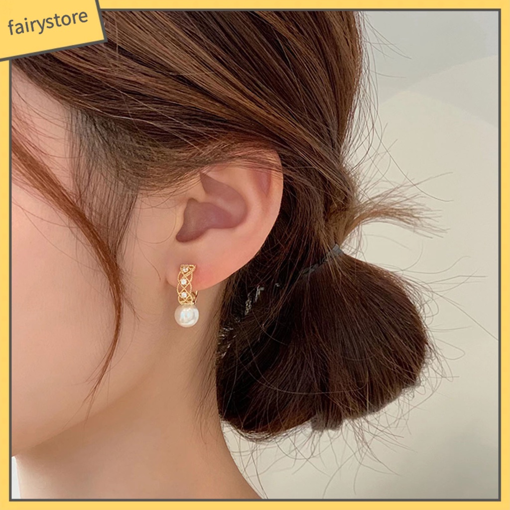 1 Đôi Bông Tai Tròn Rỗng Đính Ngọc Trai Giả Lấp Lánh Thời Trang Dự Tiệc Dành Cho Nữ