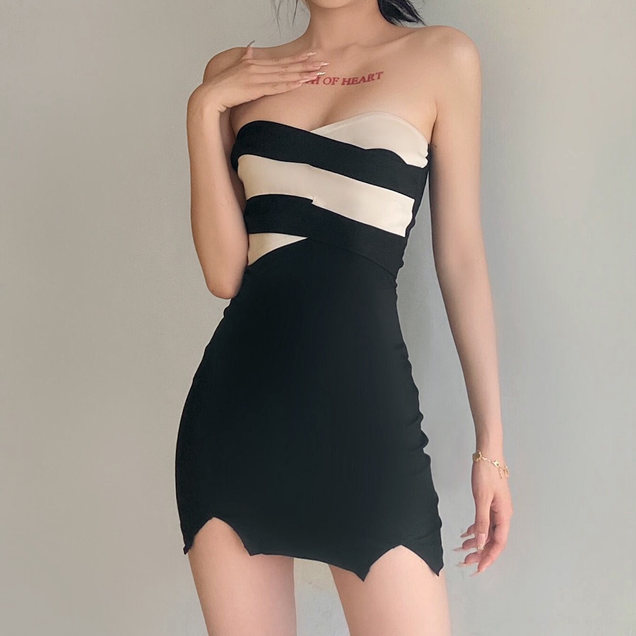 Weird Puss Đầm Đen Mùa Hè Không Dây Chéo Ngực Phối Đường Viền Trước Và Bên Hông Gợi Cảm