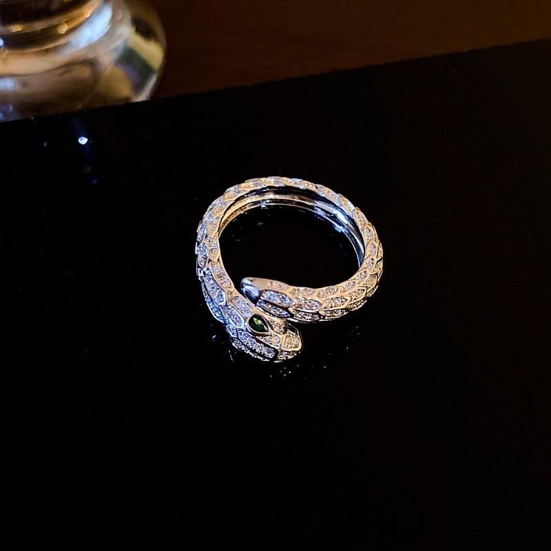 Nhẫn Hở Hình Rắn Đính Đá Zircon Thời Trang Cao Cấp
