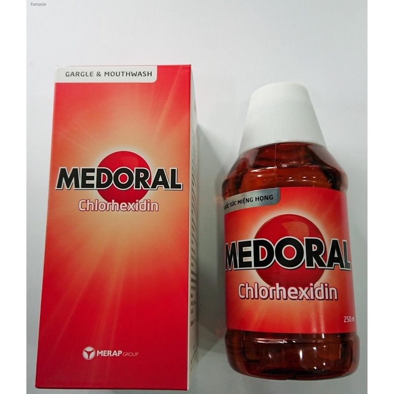 Medoral nước xúc miệng chai 250ml