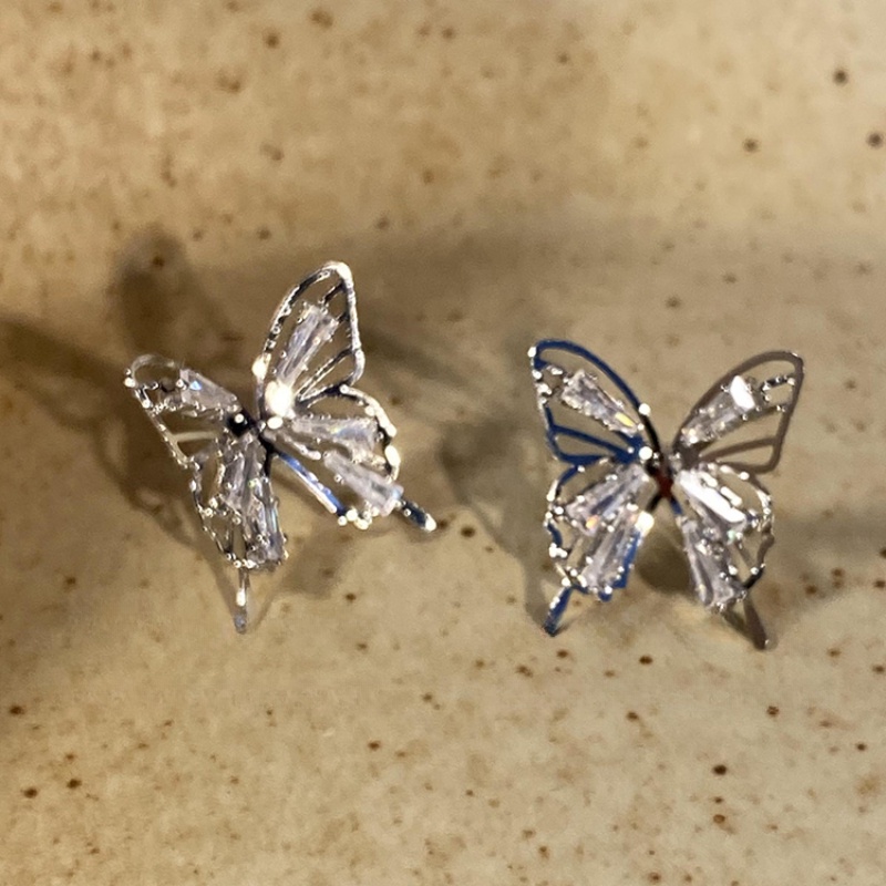 Bông Tai Bạc Hình Bướm Rỗng Đính Đá Zircon Lấp Lánh Thời Trang Cho Nữ