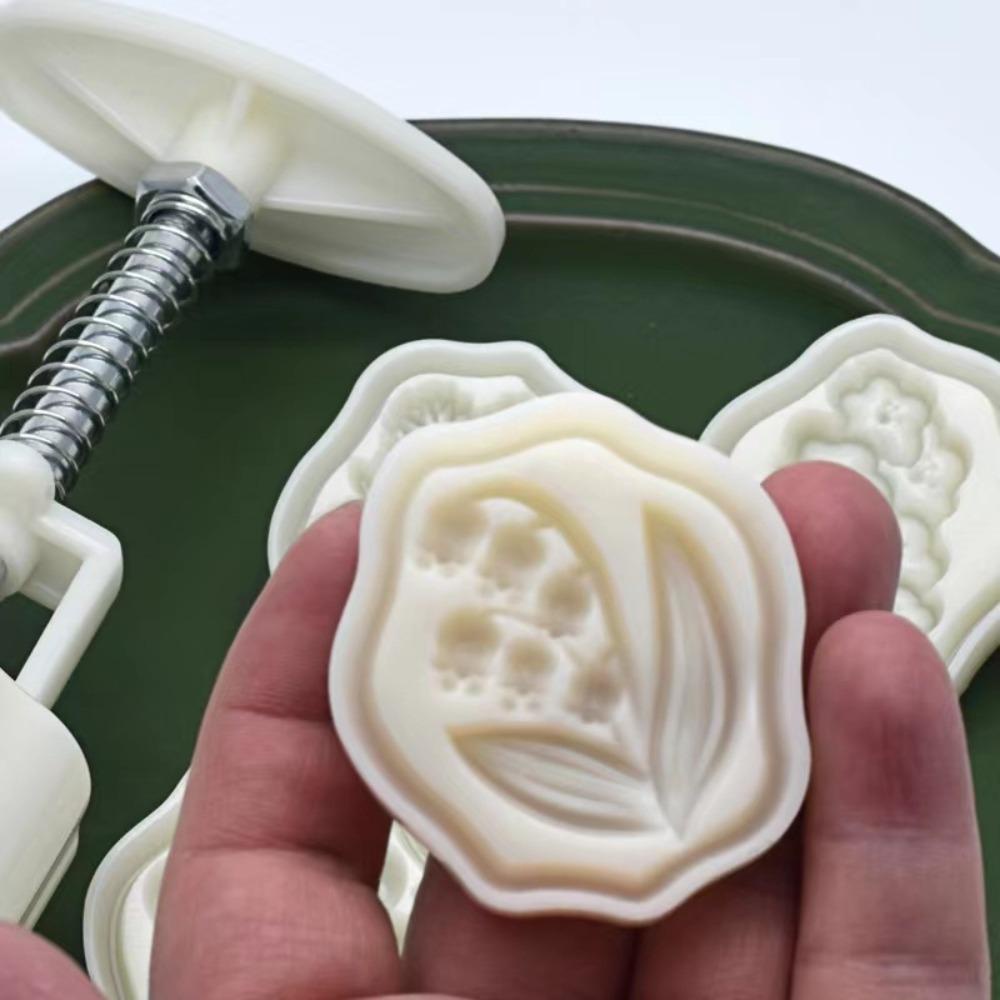 Augustina Khuôn Cắt Dập Nổi Họa Tiết Hoa tulip Trang Trí Bánh Trung Thu 50g