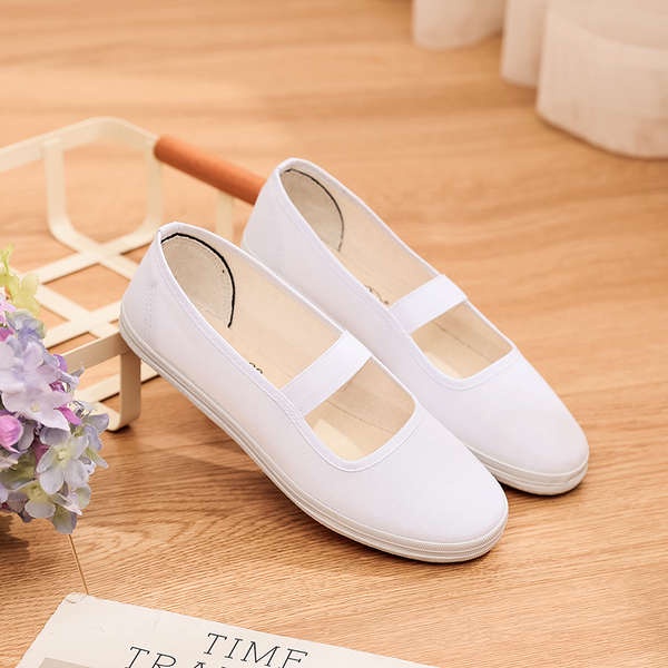 Giày nhỏ màu trắng giày vải phụ nữ thể dục dụng cụ khiêu vũ giày biểu diễn dược phẩm làm việc y tá giày làm việc đế mềm giày vải trắng giản dị