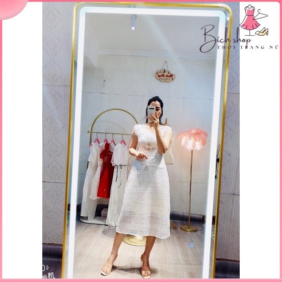 Đầm ren hàng thiết kế , nhẹ nhàng. Váy thiết kế tinh tế tạo nên sự sang trọng thanh lịch