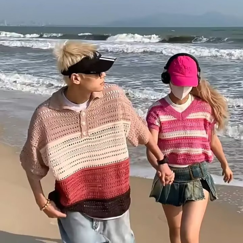 Áo Sweater Cổ Chữ V Dáng Rộng Họa Tiết Kẻ Sọc Màu Sắc Thời Trang Xuân Hè Dành Cho Cặp Đôi