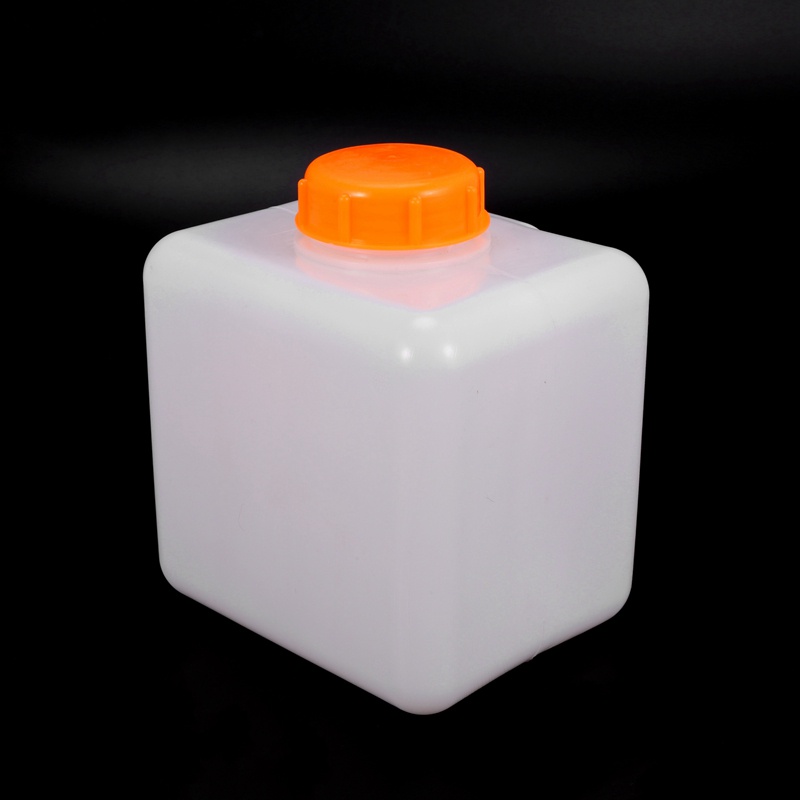 Bình Đựng Nhiên Liệu Bằng Nhựa Dung Tích 2.5L