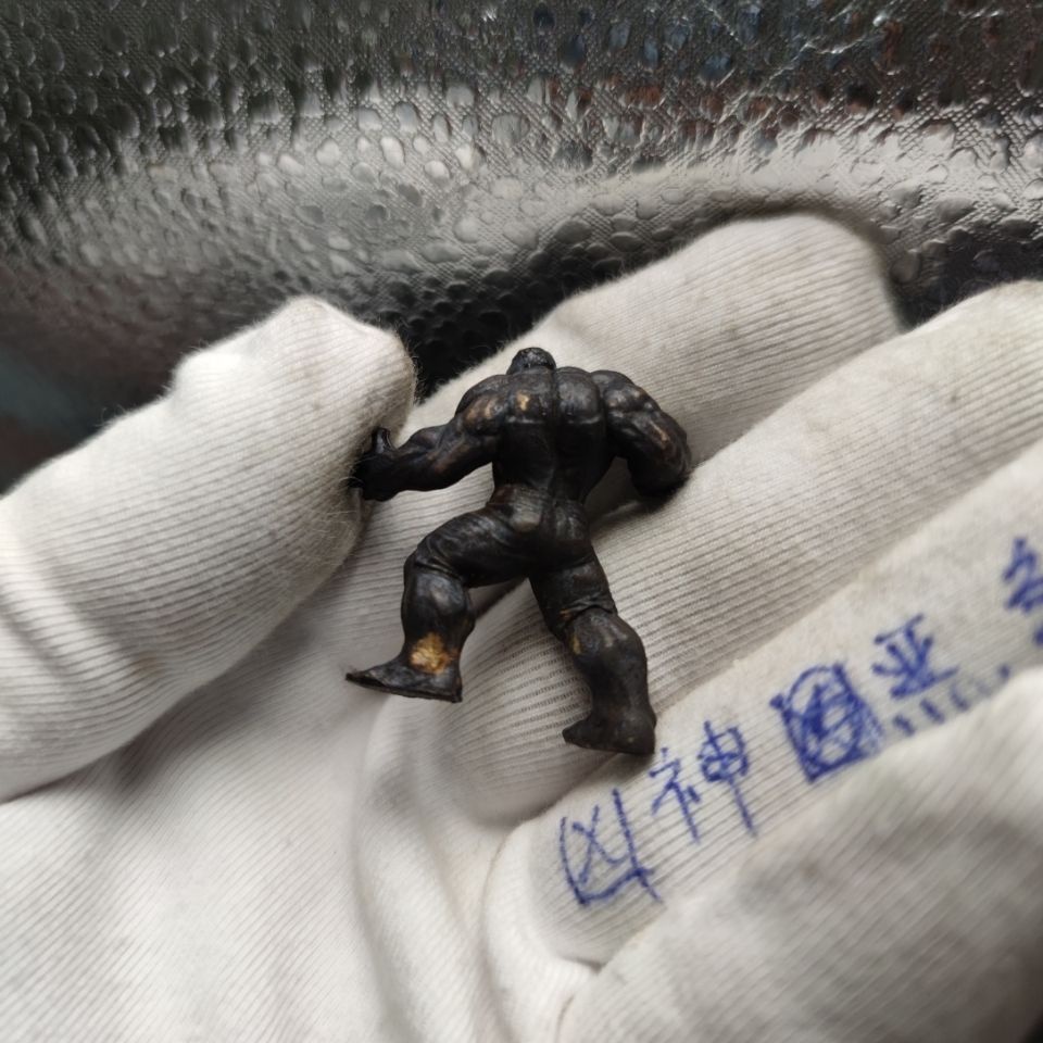 Mô Hình Nhân Vật Hulk Trong Avengers Marvel Bằng Đồng Nguyên Chất