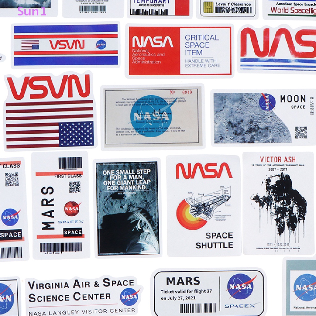 Set 50 Miếng Dán Trang Trí Xe Hơi / Laptop / Điện Thoại Họa Tiết Phi Hành Gia Hoạt Hình