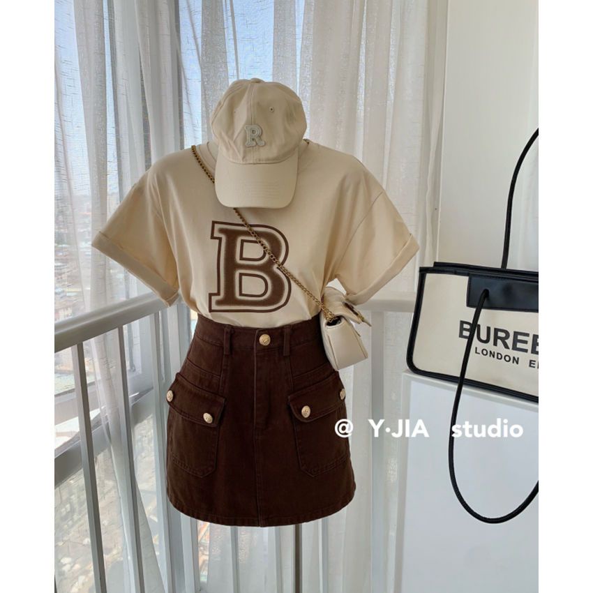 Bộ Áo Thun Tay Ngắn Dáng Rộng In Chữ + Chân Váy Ngắn Lưng Cao Thời Trang Mùa Hè 2023 Mới Chất Lượng Cao Cho Nữ