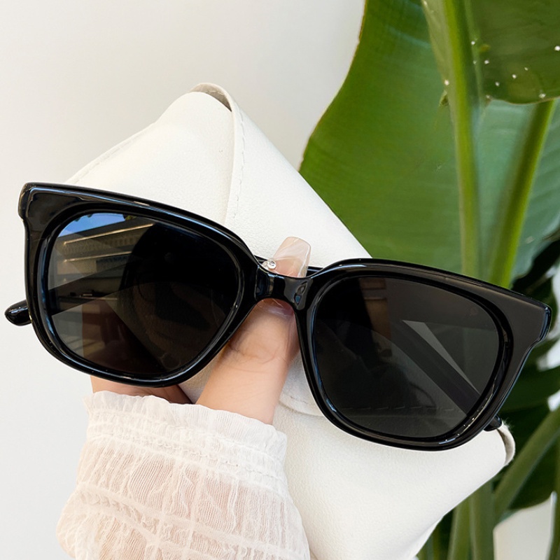 Kính Mát Chống Tia UV Thời Trang Mới Cho Nam Nữ
