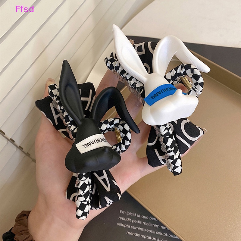 {Ffsd} Kẹp Tóc Dạng Móng Vuốt Hình Đầu Thỏ Dễ Thương Nhẹ Nhàng Lãng Mạn Thời Trang Cho Nữ * Sản Phẩm Bán Chạy *