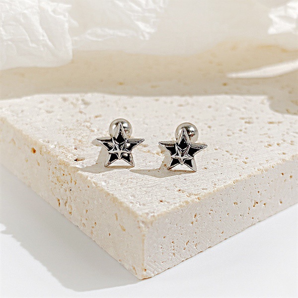 Bông Tai Nam Nữ Unisex Ngôi Sao Titan Ko Đen TT4650