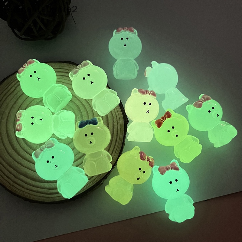 Bộ 2 Tượng Gấu Hoạt Hình Mini Bằng Nhựa Phát Quang Dễ Thương Trang Trí Nhà Cửa / Xe Hơi