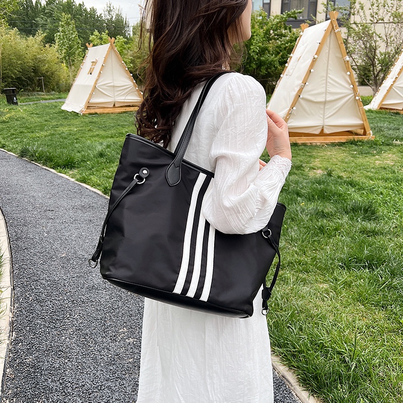 Túi Xách Cỡ Lớn Chất Liệu Nylon Cao Cấp Thiết Kế Đơn Giản Thời Trang Theo Phong Cách Hàn Quốc Cho Nữ One