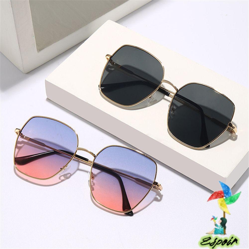 Kính Mát Nữ Gọng Kim Loại Chống Tia UV400 Phong Cách Retro