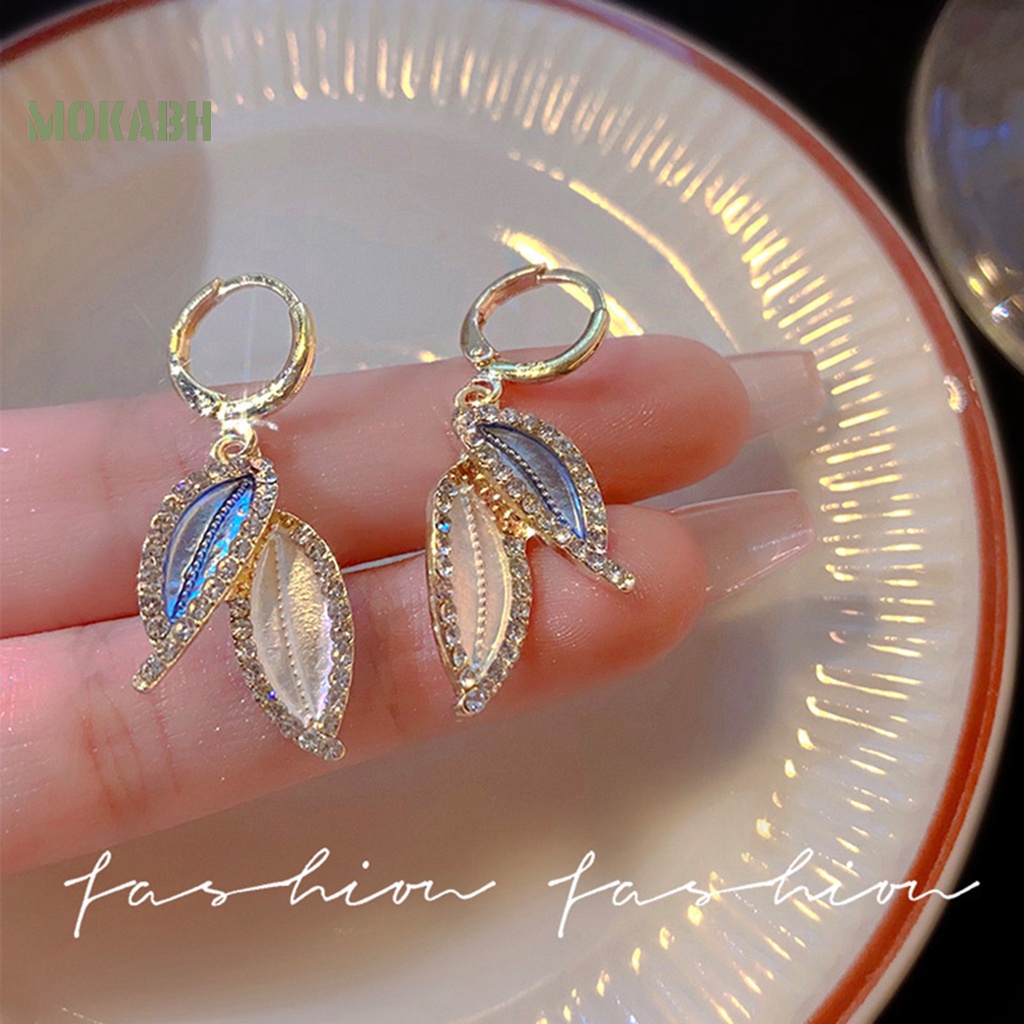 1 Đôi Bông Tai Hình Chiếc Lá Đính Đá Sang Trọng Dành Cho Nữ