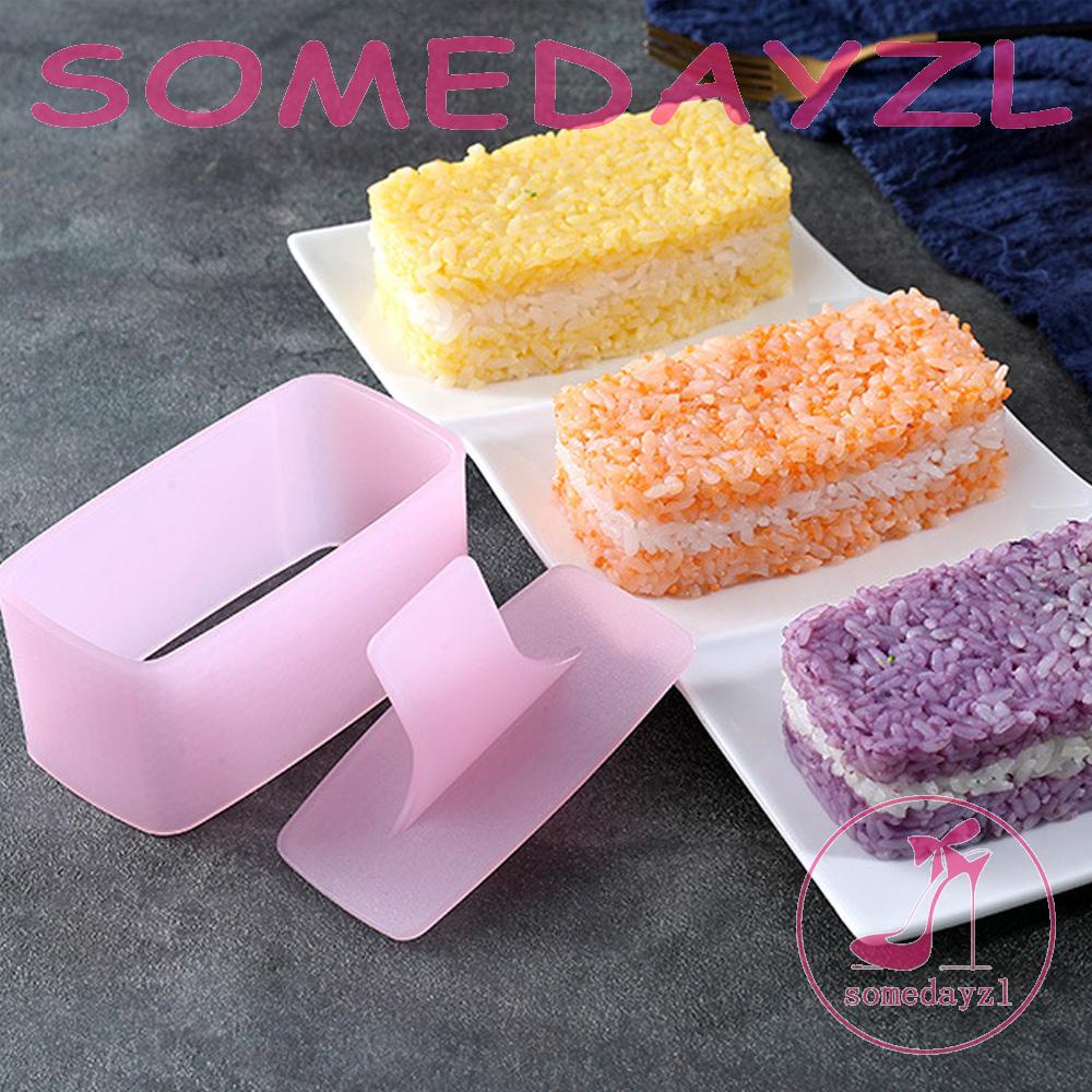 Khuôn Làm Sushi Chống Dính Kèm Muỗng Tiện Dụng DIY