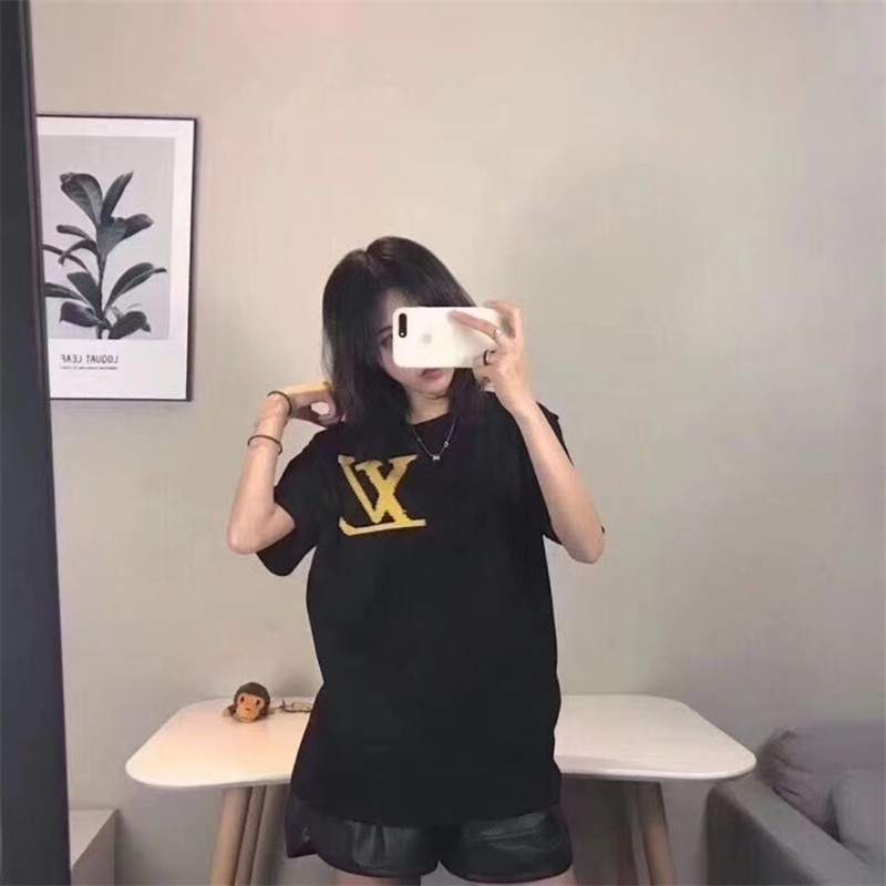 Áo Thun Ngắn Tay Cổ Tròn Hai Lớp Họa Tiết Kẻ Sọc Vàng