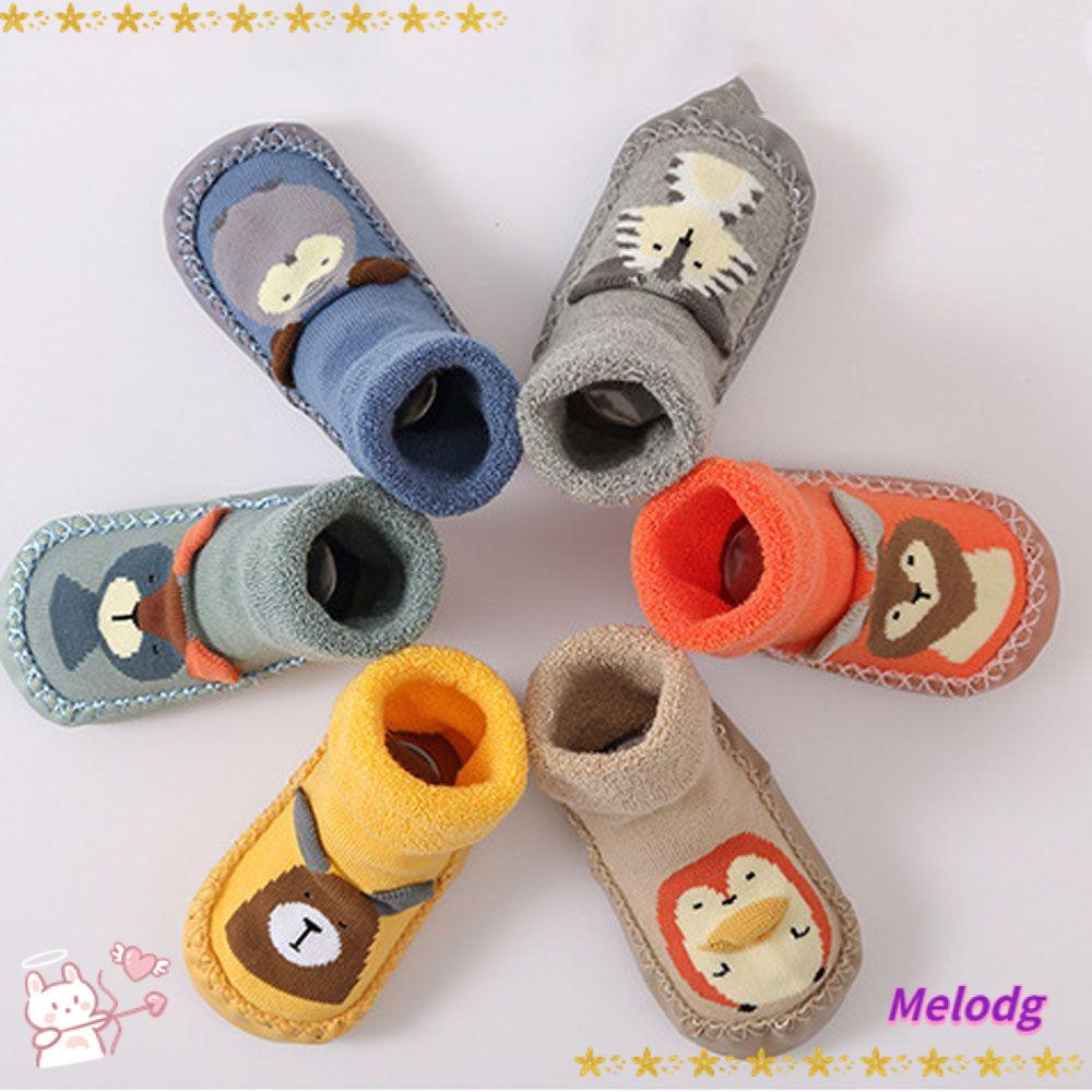 Vớ Giữ Ấm Chống Trượt Họa Tiết Dễ Thương Cho Bé