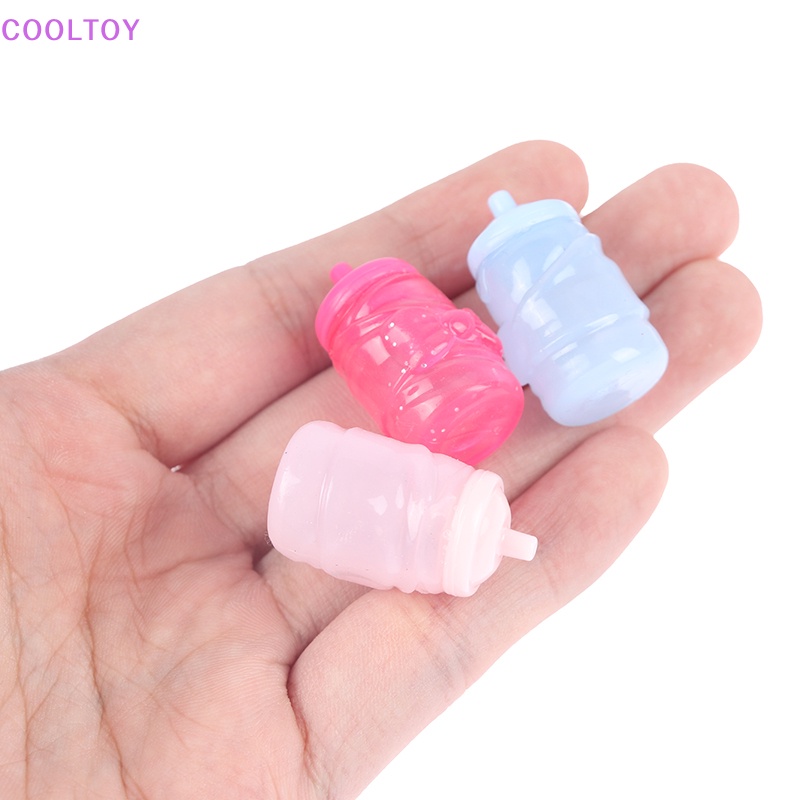 Set 2 Bình Đựng Sữa Mini Bằng Nhựa Mềm Cho Nhà Búp Bê