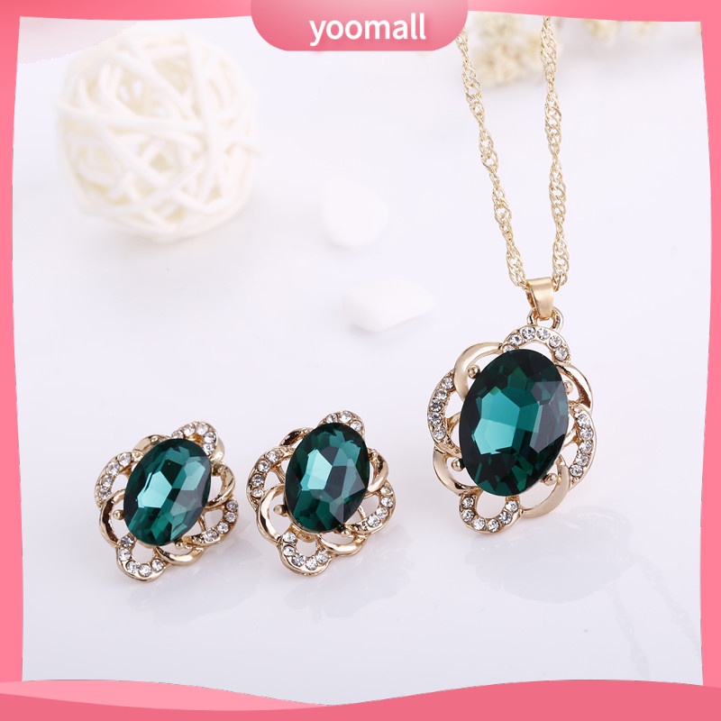 Bộ Vòng cổ + Bông Tai Đính Pha Lê Hình Thoi