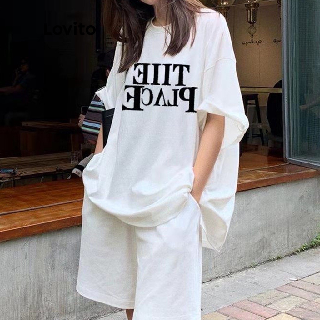 Lovito Bộ quần short cổ tròn tay ngắn họa tiết chữ thường cho nữ LNA09342 (Trắng)
